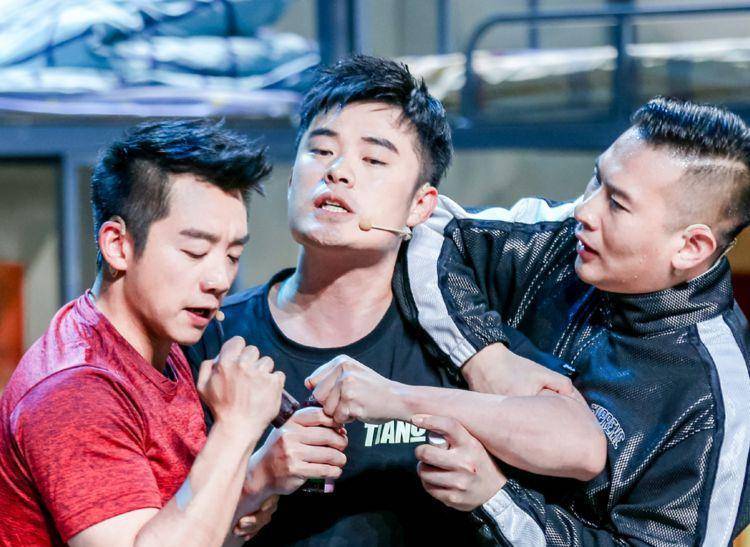 陈赫宿舍四个人,只有一个没能火起来,就连郑恺都带不红_张殿伦_的发展