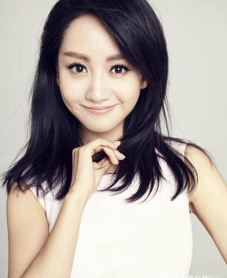 怎么捧都不红的5位女明星,景甜上榜,一人5岁就出道