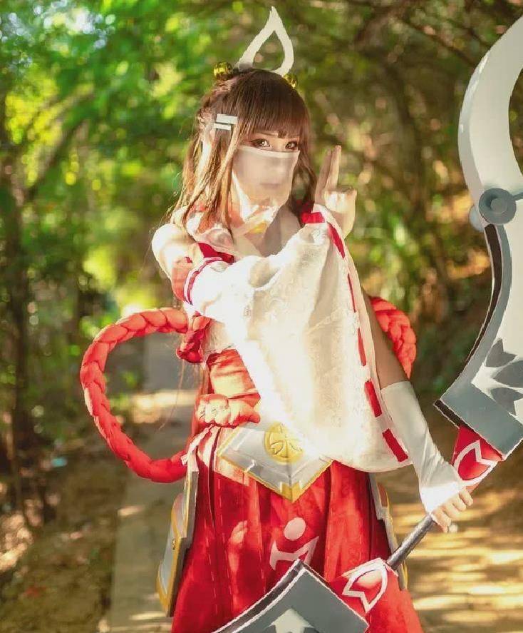 小姐姐cos王者伽罗,摘下面纱那一刻,网友:心动的感觉_女神_阳光_峡谷