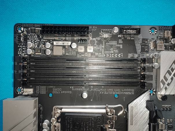 小雕榨取D5内存的最大价值–技嘉（GIGABYTE）B760M小雕WIFI主板