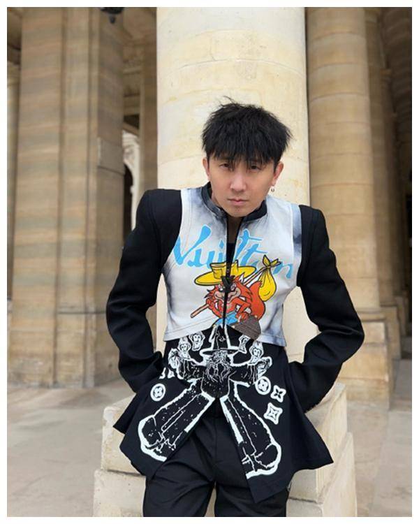 德云社尚九熙发文,晒照却引发粉丝"不满",评论区画风直接跑偏_尚久熙