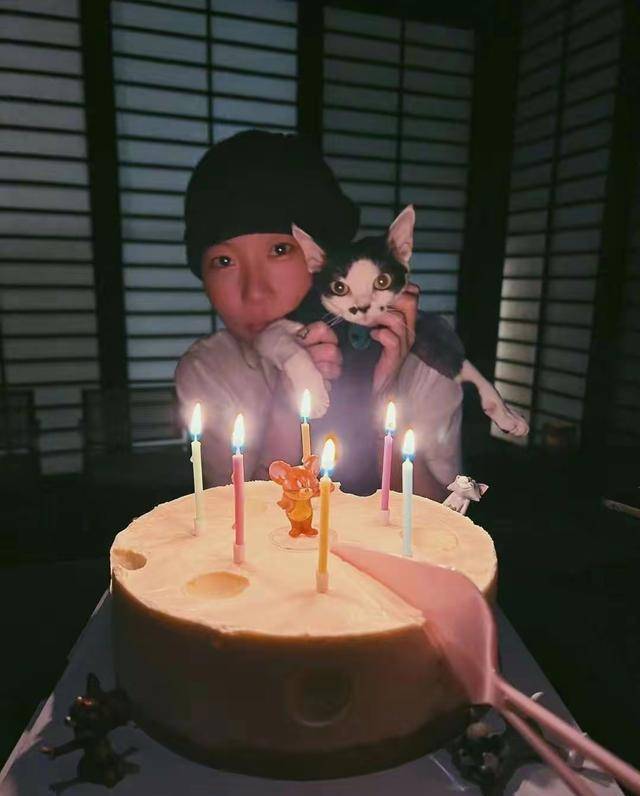 窦靖童_窦唯_李亚鹏