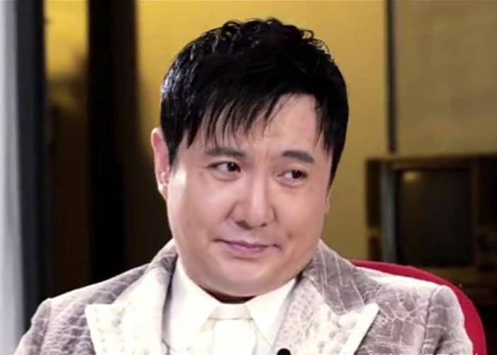 沈腾又胖了?网友:何止一点,脖子"上位",都快胖成岳云鹏了!