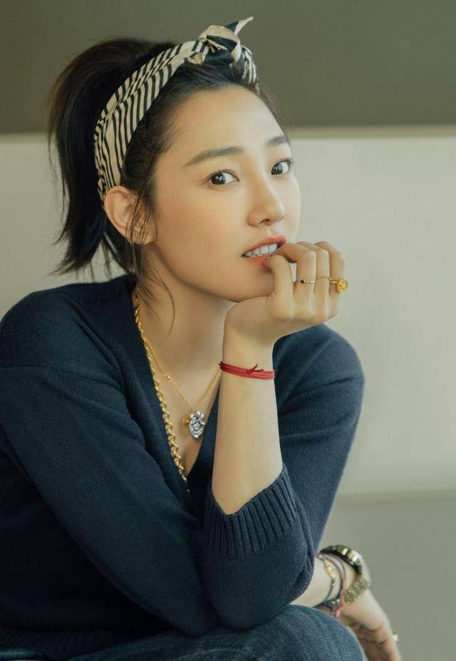 白百何look真好看,学她穿搭增气质,分分钟的事儿_style_配饰_建议