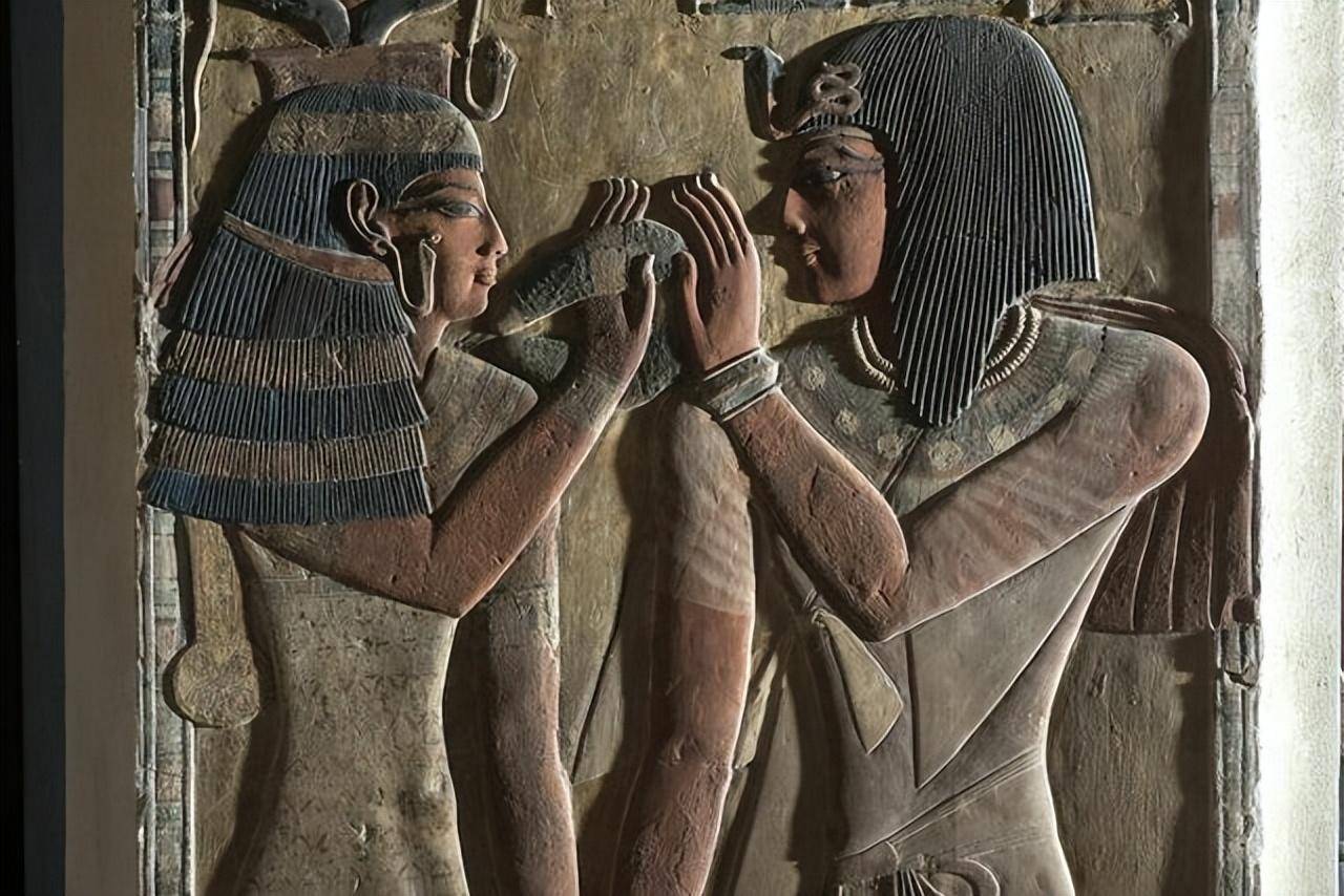 英国女子3岁时头部受伤,清醒后获前世记忆_艾迪_进行_古埃及