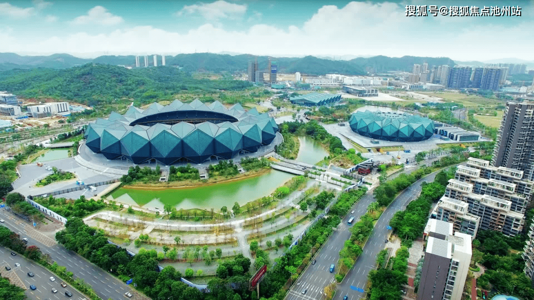 深圳龙岗宝德云谷售楼处电话400-100-1299转8888宝德云谷售楼中心24