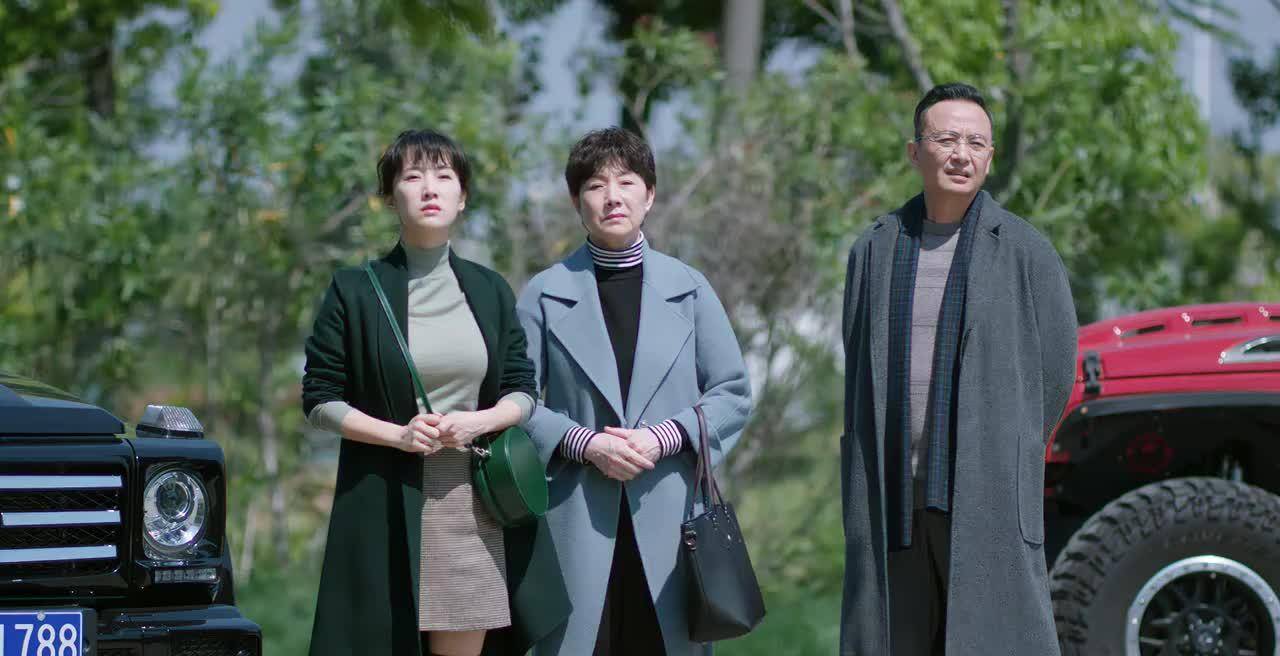 一边责备苏明成,一边暗下决心努力省钱,硬是要把这个钱还给苏大强