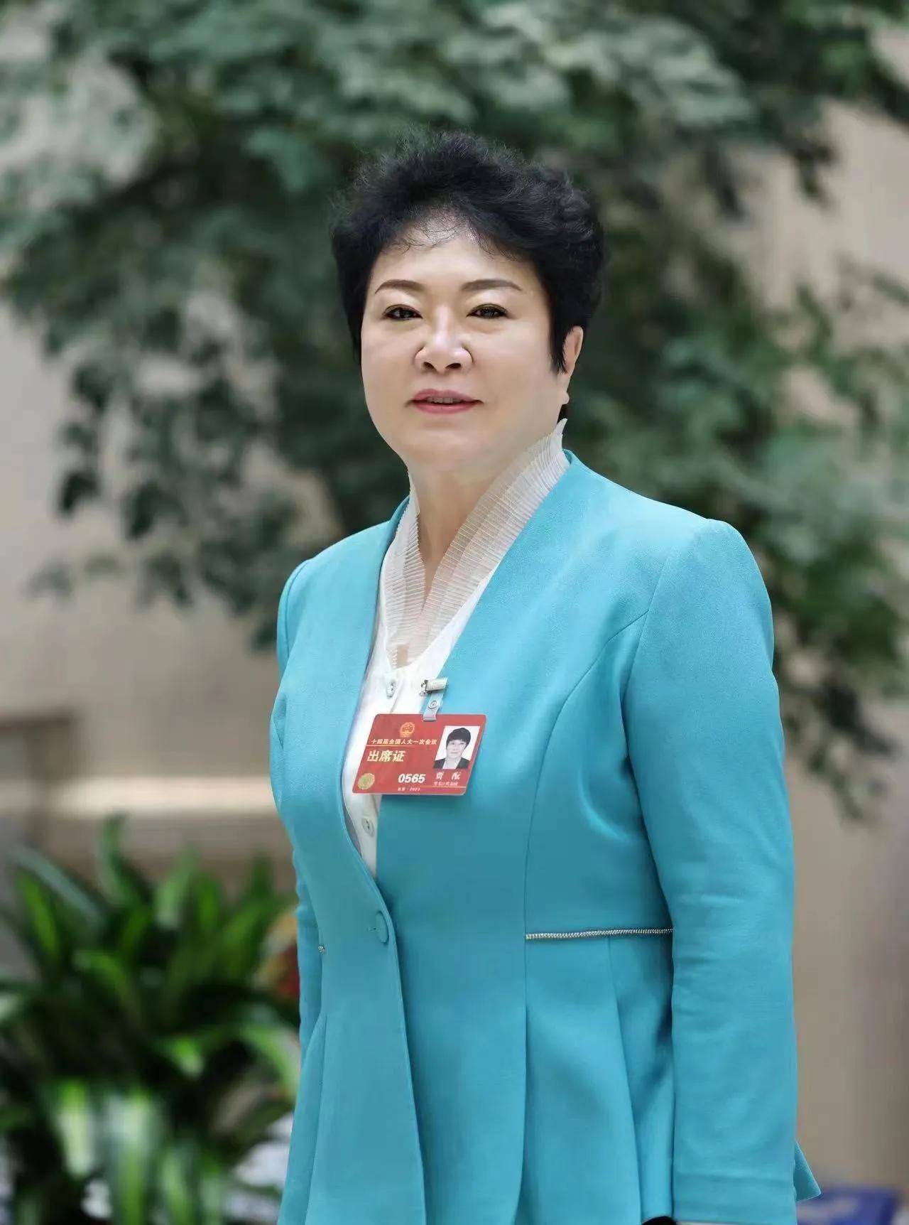 人大代表贾酝让乐器走进课堂丰富孩子的身心发展