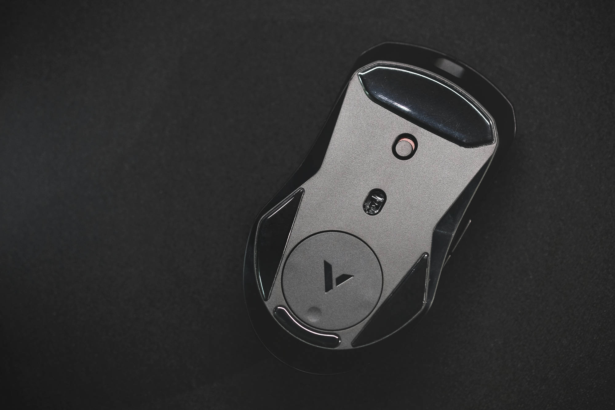 雷柏VT9游戏鼠标:3399引擎加持,补足无线充电,竟然还有隐藏模式?