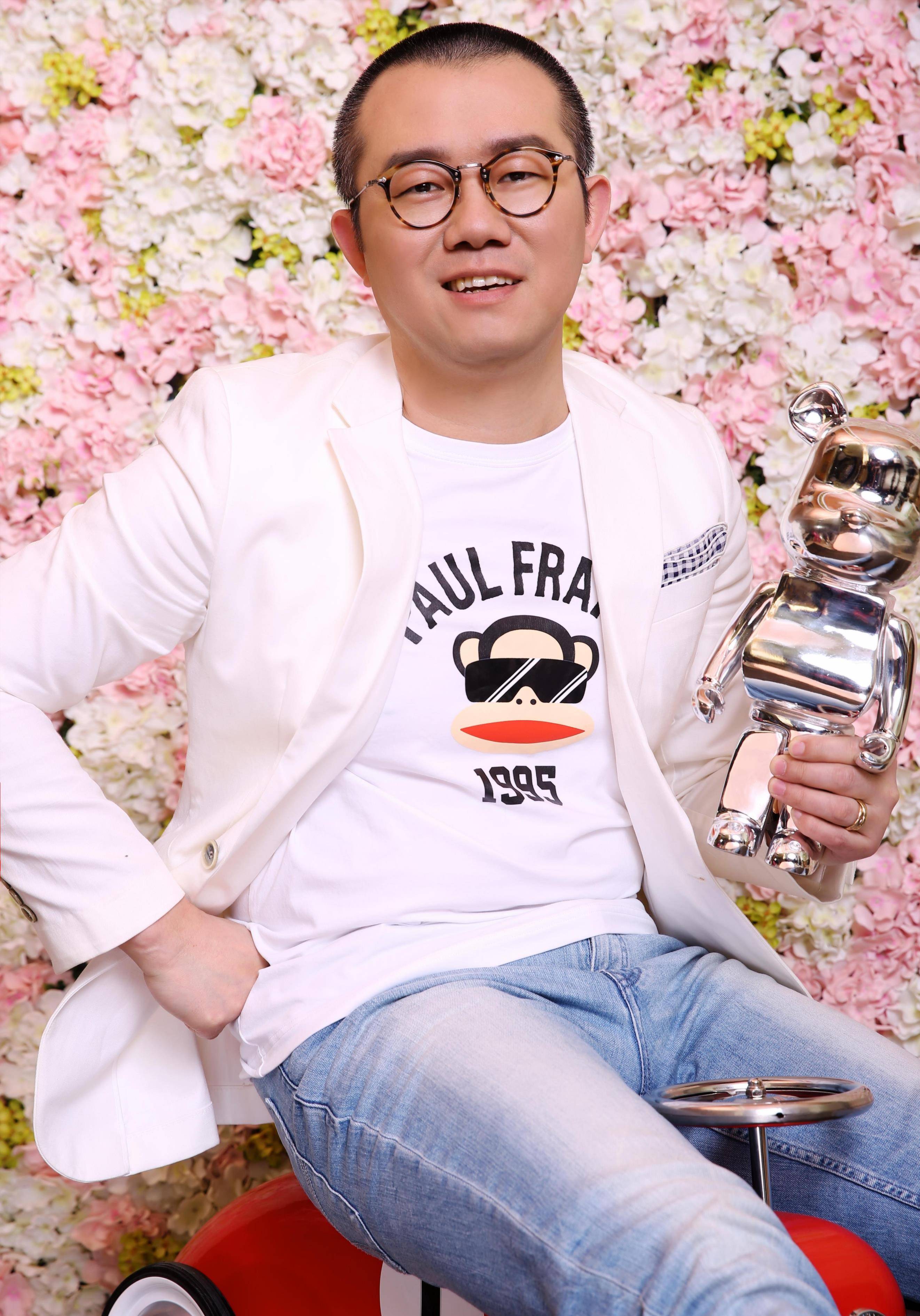 虽然递交了简历,但涂磊并没有太多想法,倒是有碰碰运气的权利.