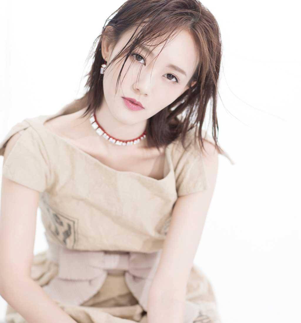 拥有樱桃小嘴的这八位女演员,身材婀娜多姿,面容魅惑动人,绝了_李一桐