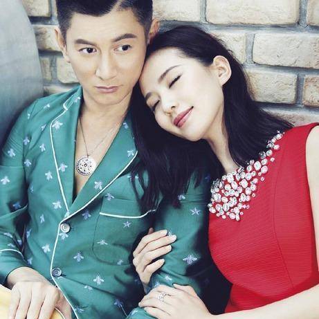 今两人步入婚姻的殿堂,他31岁她18岁_张千巽_张木易_时候