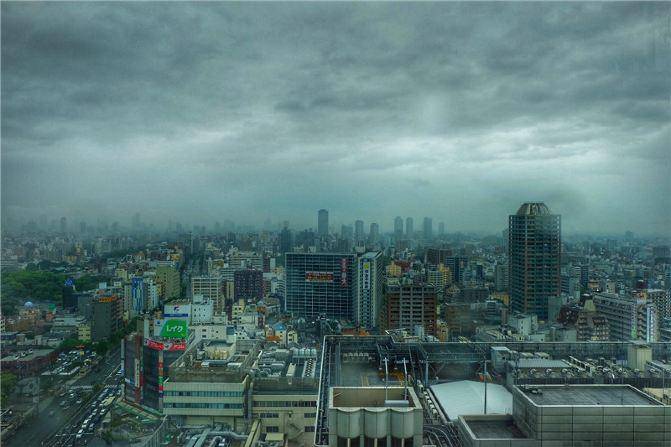 1955年,日本伊势湾西岸四日市,因为该市临河近海,又位于日本四大工业