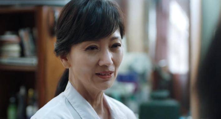 她:李泽隐藏多年的秘密曝光,赵雅芝持刀杀夫:让人恶心_林绪_钟慧_养父