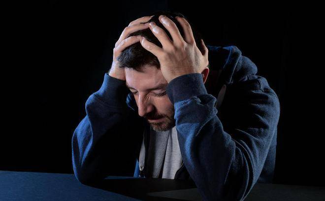 憋在心底10年的秘密,说出来是痛不说是苦上门女婿的难言之隐_闵先生