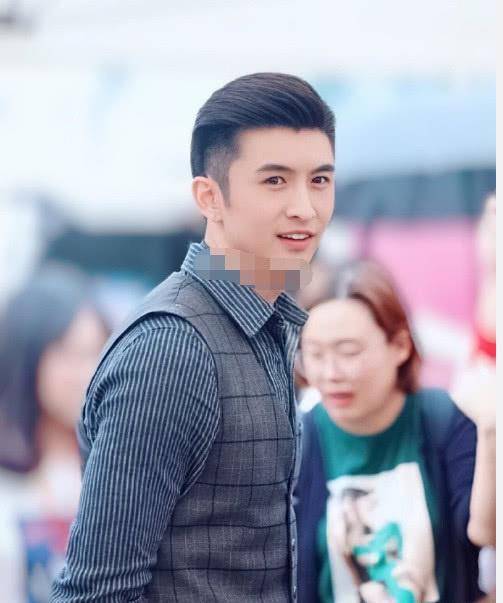 张云龙片场生图流出,这眼睛被上帝吻过吧_观众_演技_校园