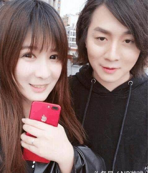 虽然张大仙跳槽事件让灰灰解说也受到影响,但我们可以