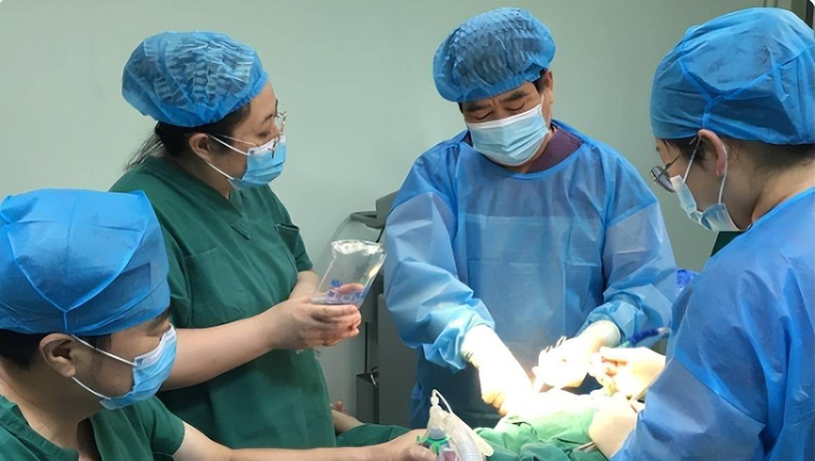 著名乳腺外科专家黄汉源教授去世，享年90岁，医院大方披露死因