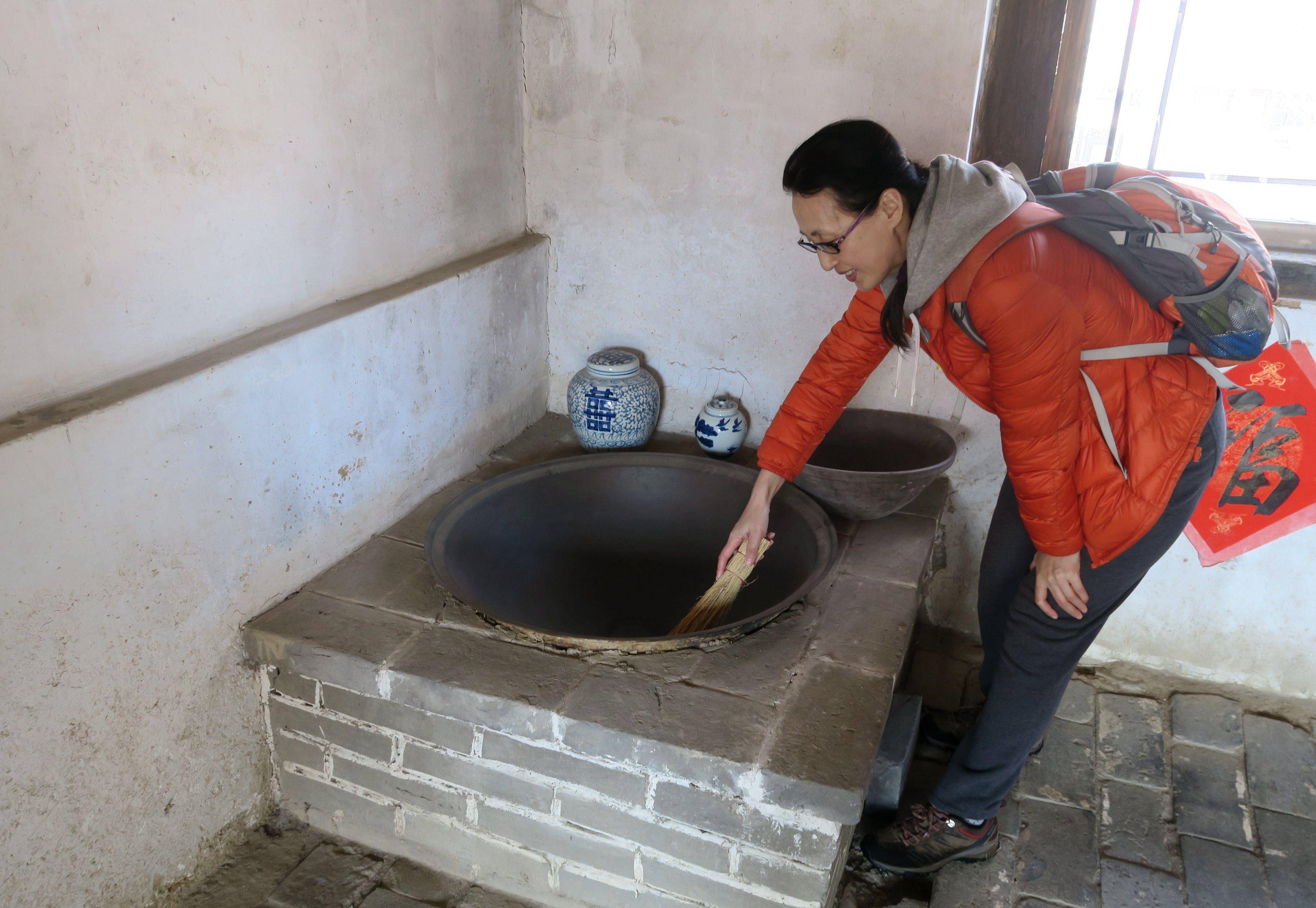 掏鸡窝,推碾子,坐大炕,看古井,在薄雪中的赫图阿拉老城里撒欢_沈阳