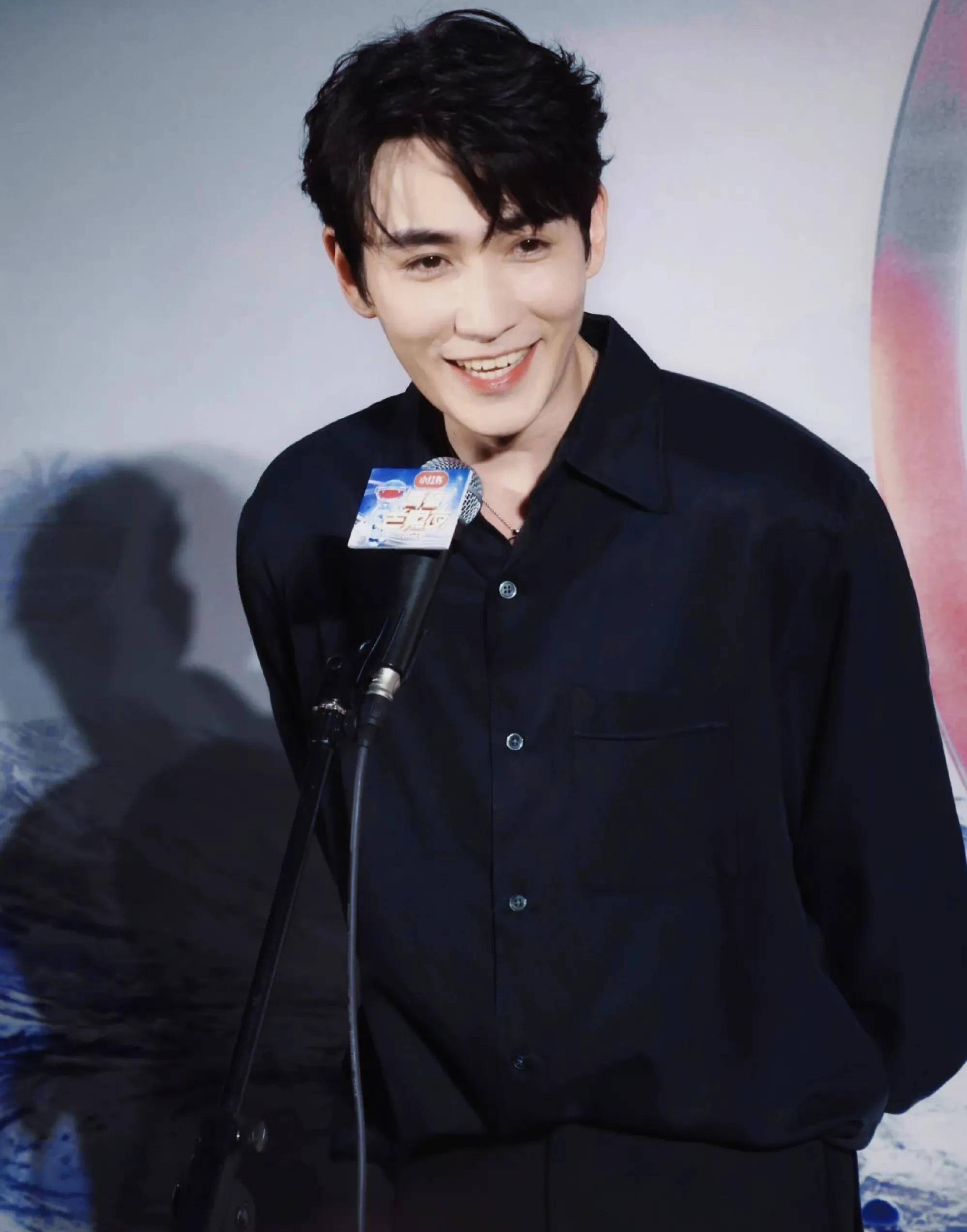 朱一龙一眼万年,王一博许凯让人太惊艳_造型_舞台_风格