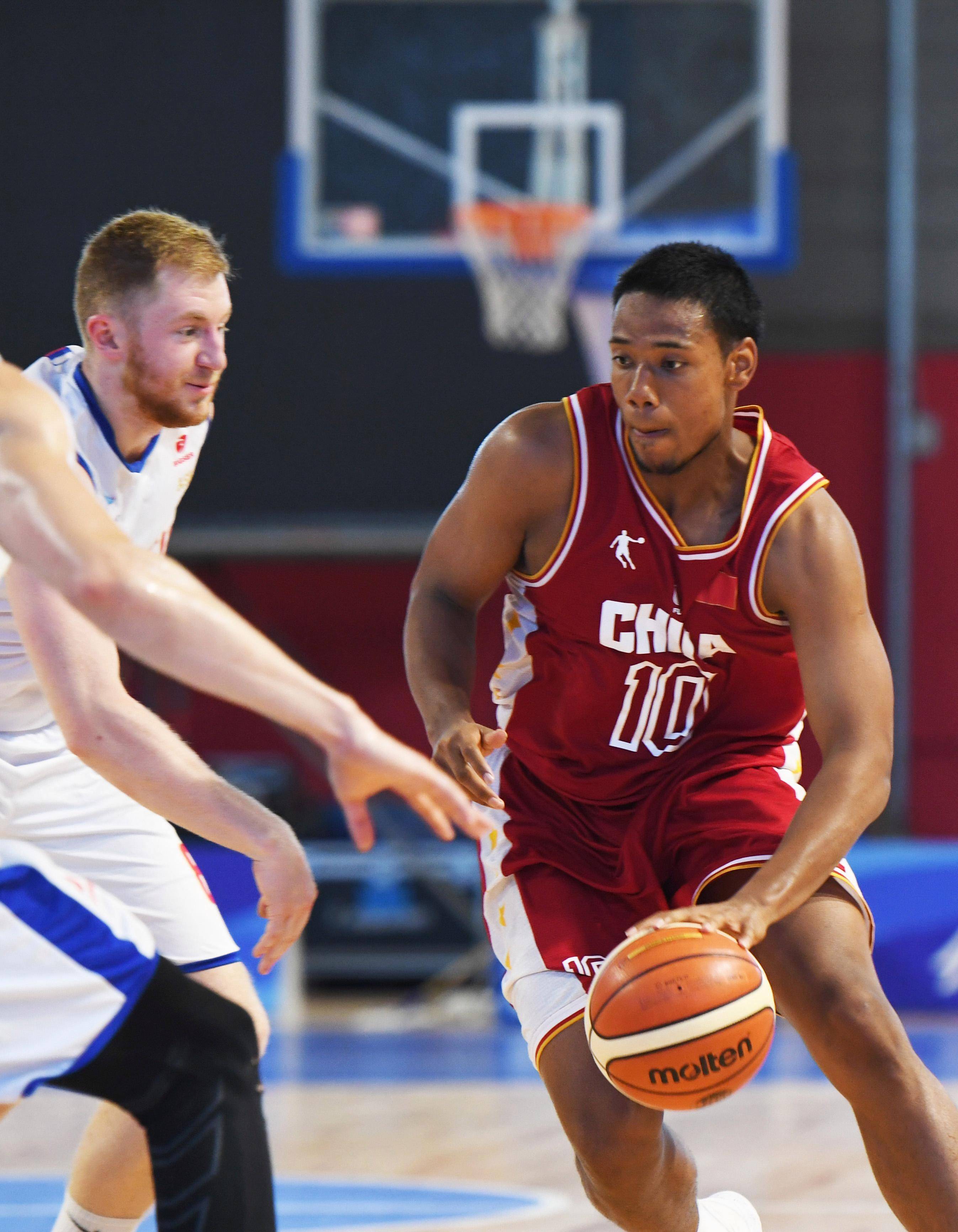 这个学院走出的球员有点硬,黑人混血祝铭震被男篮秘密征调_篮球_大学