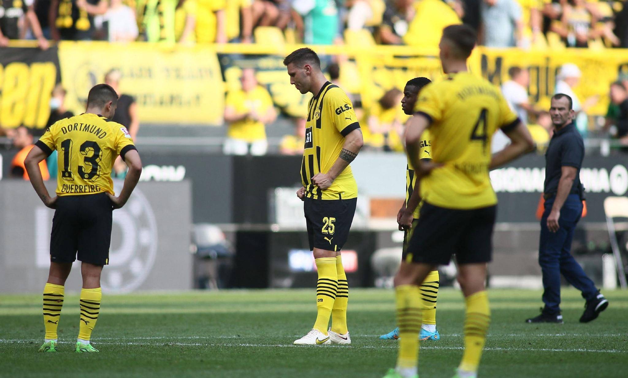 德甲升班马再掀绿色狂飙 那股疯劲一直都没变_不莱梅_多特蒙德_比赛