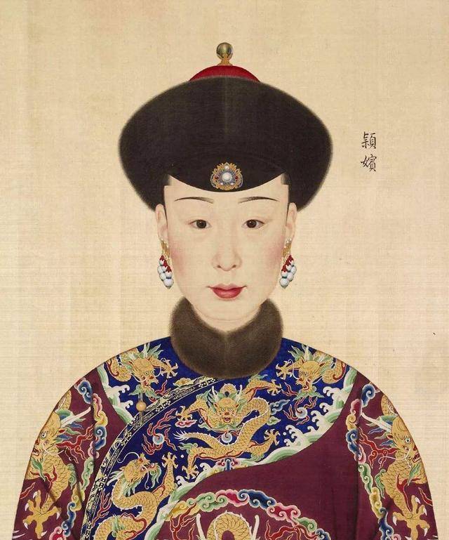 毕竟令妃深得乾隆宠爱,又是嘉庆皇帝的母亲,给乾隆生了6个孩子.