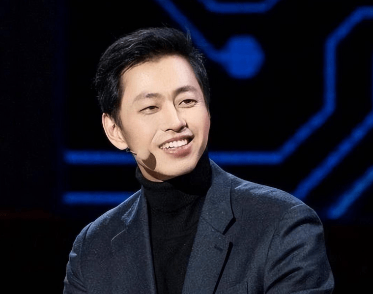 王昱珩把直播带货玩出新花样,一场直播圈钱近百万_工作_水哥_生活