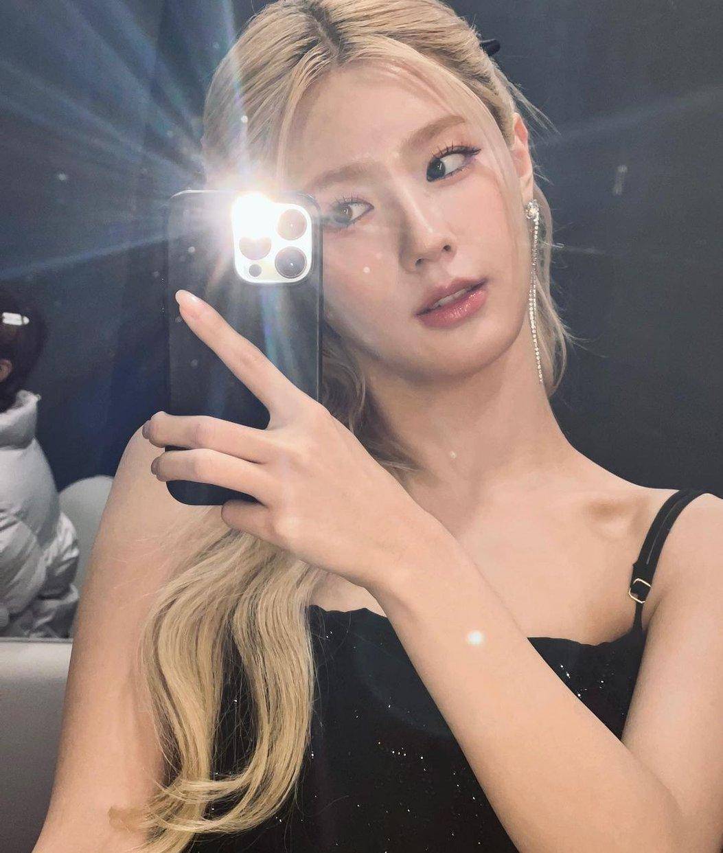 因恋爱被退出,如今跃升(g)i-dle女神_曹薇娟_团体_人气