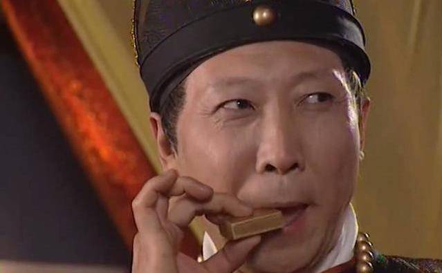 妖娆的兰花指,摇头晃脑的姿态,翻转一圈的瞳孔,让王公公那种阴柔之气