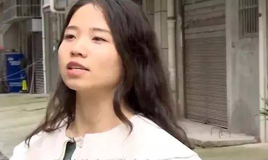 硬核推荐（女儿恶搞妈妈怀孕）妈妈发现女儿怀孕 第4张