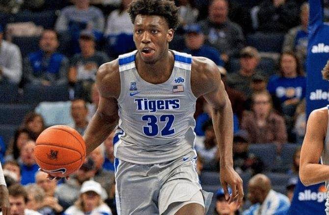 榜眼热门模板大白边!4换1恩比德真有戏_爱德华兹_怀斯曼_cba