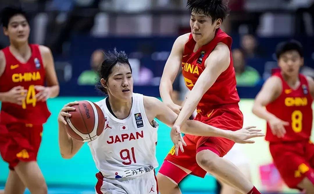 实践证明李昕打球可以,当教练不行,一个球队真正灵魂人物是教练_问题