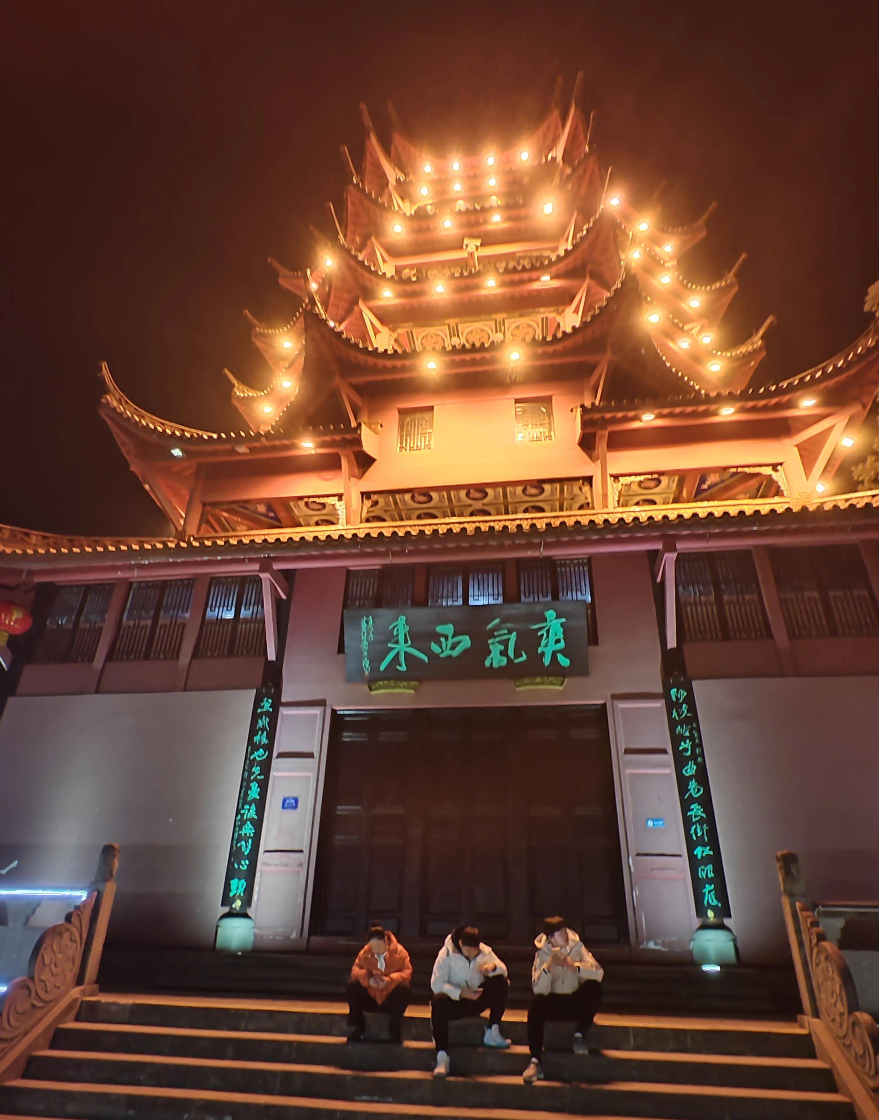 重装之都四川德阳钟鼓楼景点的奇妙之处_文化_娱乐城_高速公路