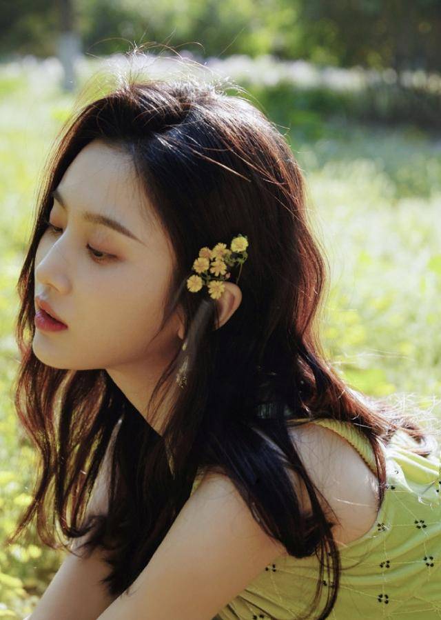 张慧雯活动生图曝光,真人被赞是甜妹,比精修照还美_协作_图美_影片