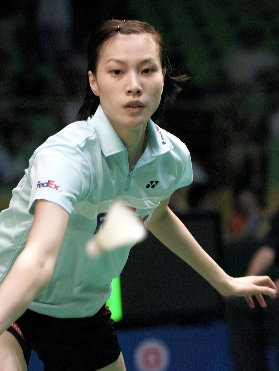 羽毛球张宁:有过一段失败的婚姻,二婚嫁大11岁李昂,47岁显富态_于洋