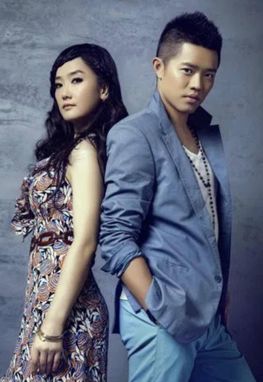 借钱分一半,赚钱分一半,不做夫妻才是凤凰传奇的明智