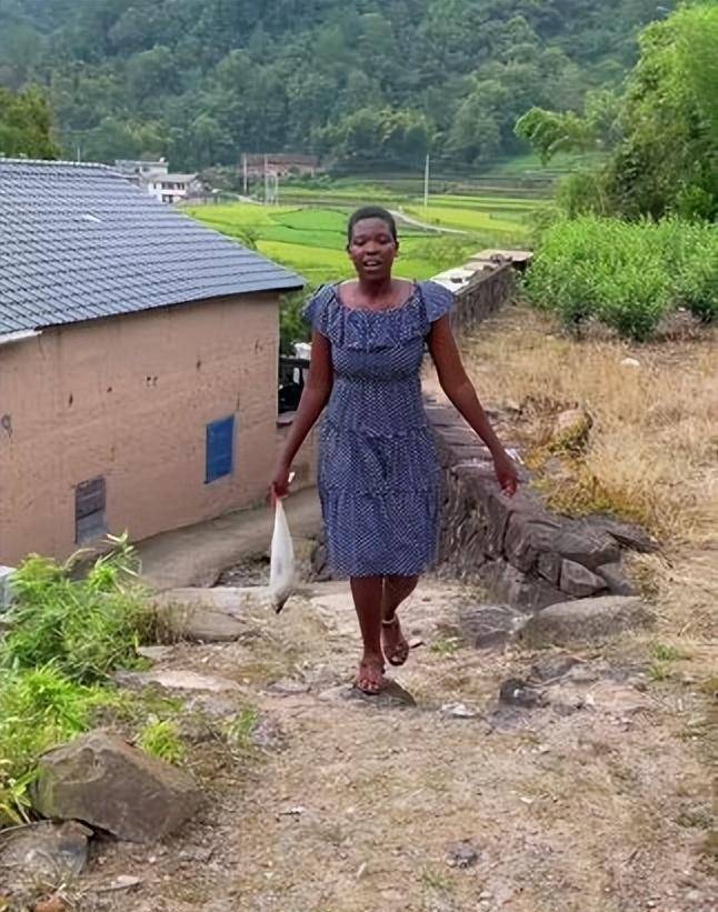 非洲美女远嫁浙江农民,10级中文教做中国美食,rose到底有多牛?