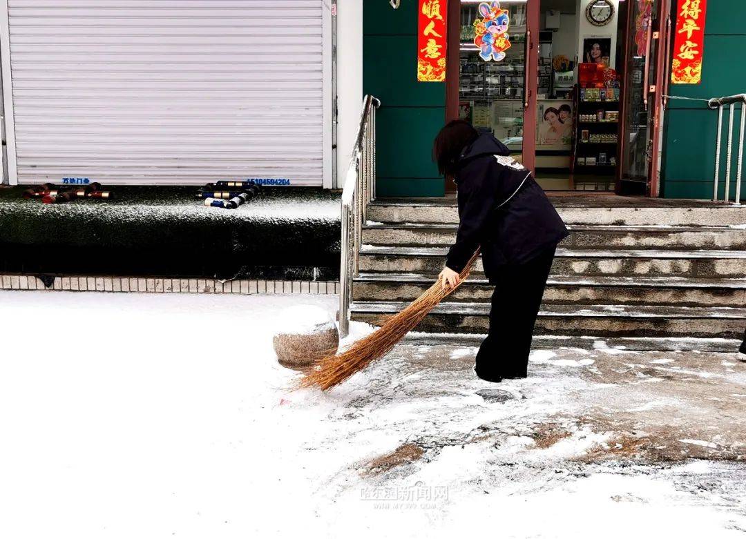 雪不断下！清冰雪大军连夜战春雪｜省内27条高速封锁