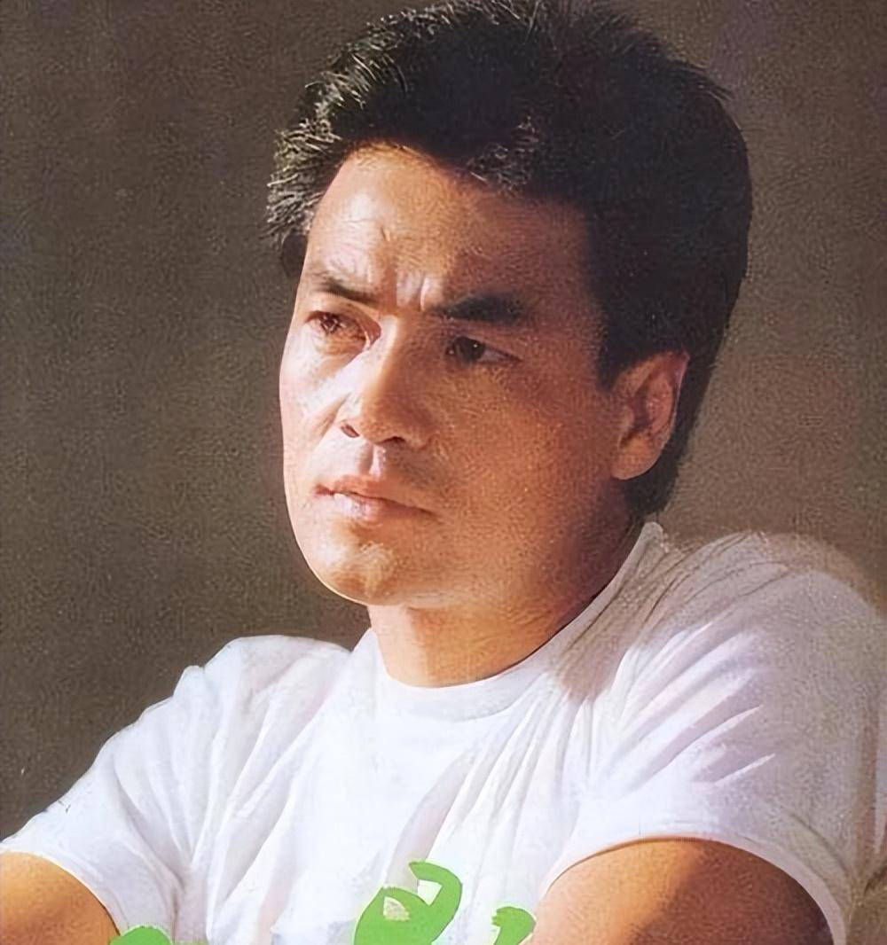 "痴情汉"尤勇智:与许晴分手后,娶小10岁圈外人,无儿无女也幸福_事情