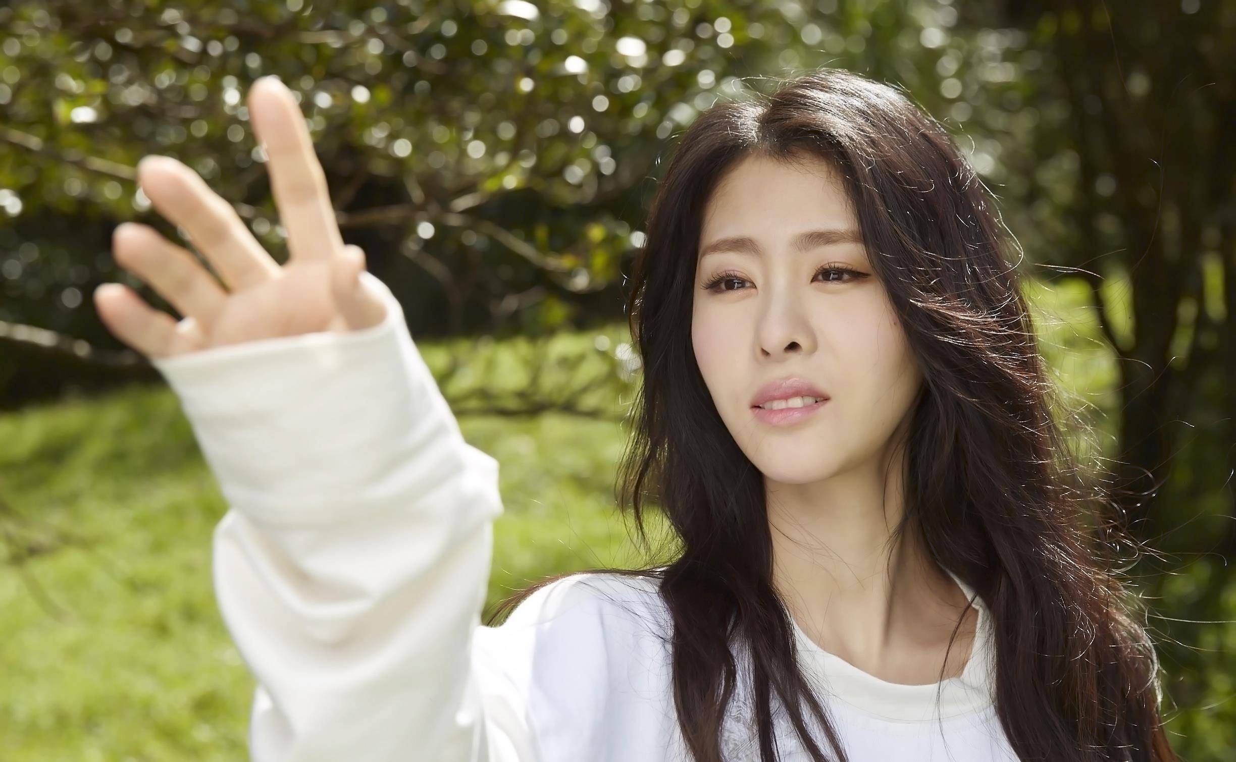 照过白色巧克力节,疑似隔空示爱华晨宇,细节太甜蜜了_女儿_郑楠_女人