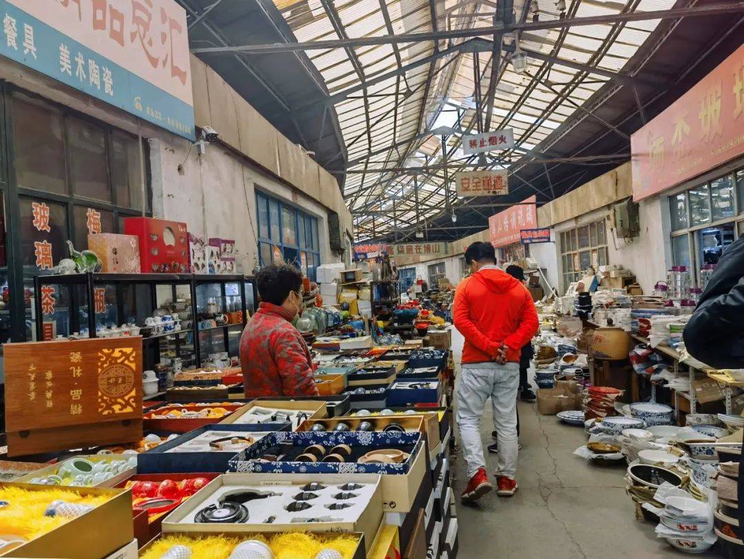 济南出发,博山小烧烤四四席,玩山逛陶琉大观园,无门票一日游玩_淄博