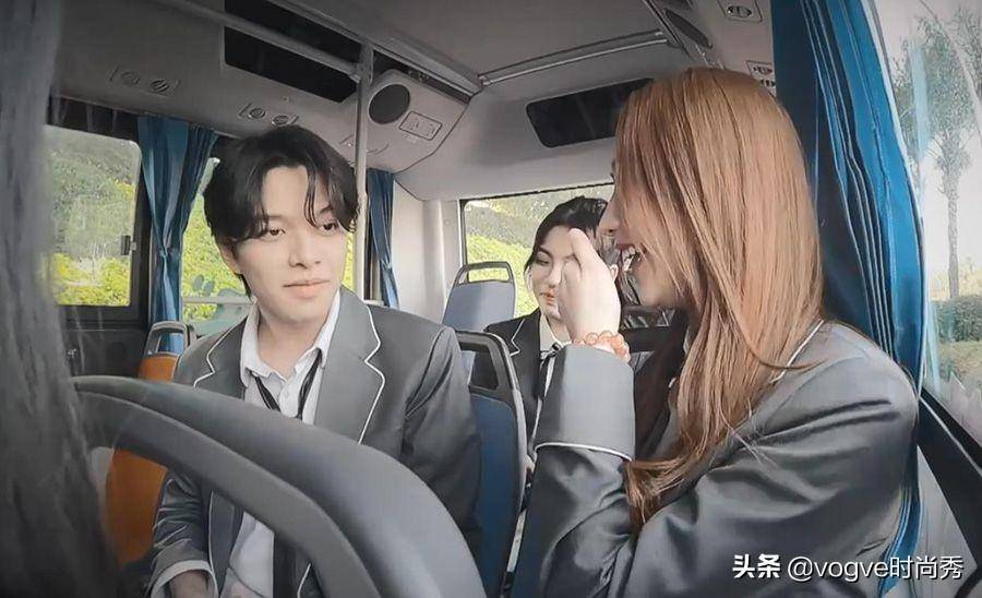 怦然心动20岁:"生意兴隆"cp没有彻底凉凉,男1女2超甜花絮曝光_语音