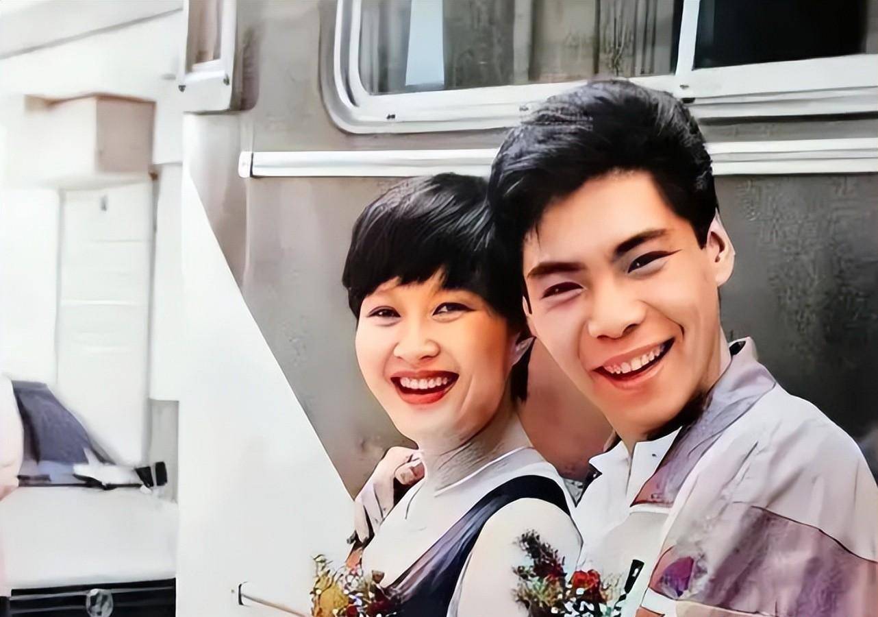 屠洪刚_黛西_母亲