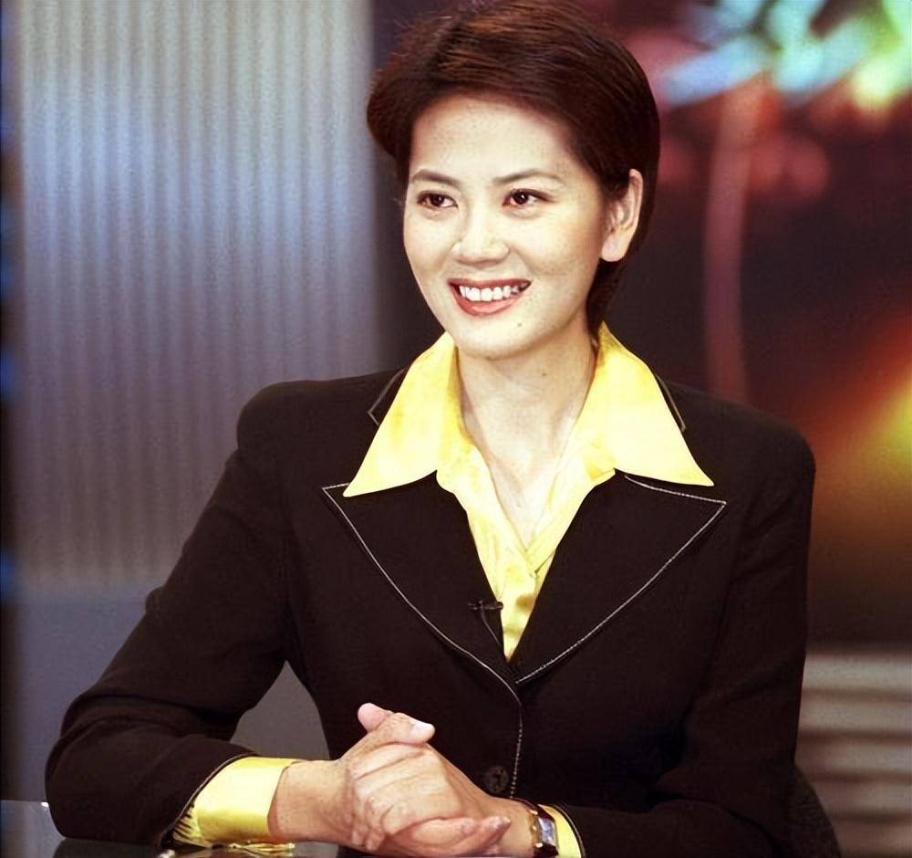 了奥运会的主持队伍当中,在那些年里面沈冰的名气可以说是非常的高