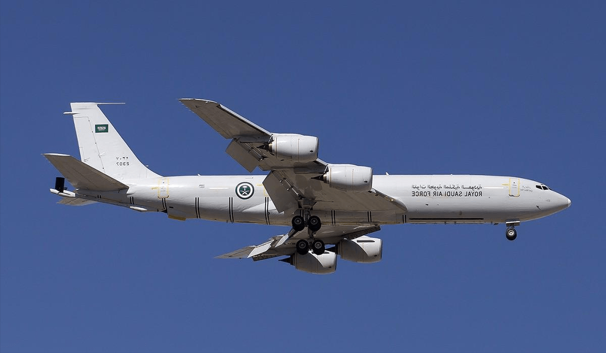 5架kc-130j空中加油机,是和c130j一同到货的先进武器,能够执行恶劣