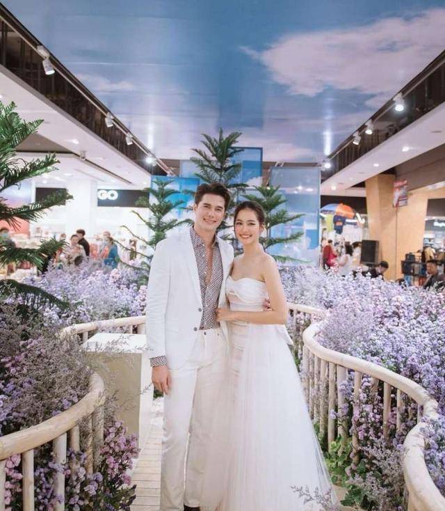 泰国明星mik和鲍成为情侣后首次同框:有点害羞有点累_bow_活动_时候