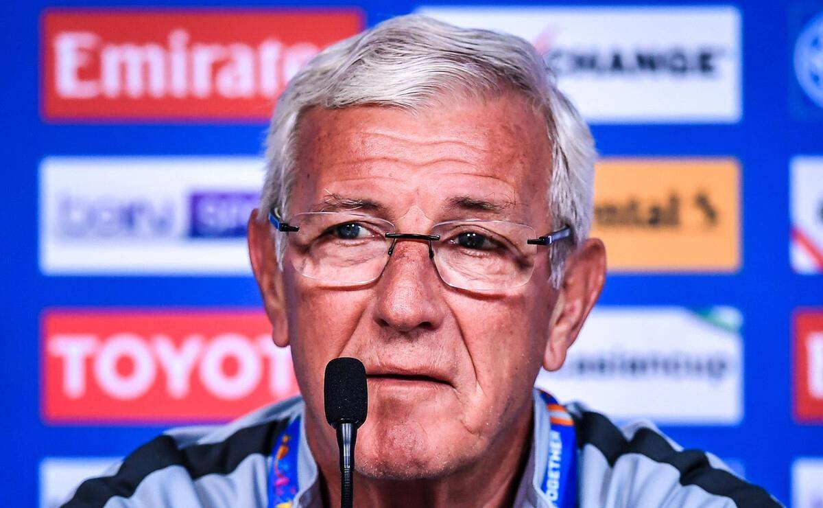 曝光前国足主教练李铁被调查的原因,敛财技能满分,堪称商业鬼才