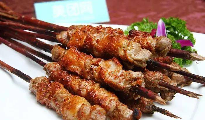 红柳_熏马肉_大盘鸡