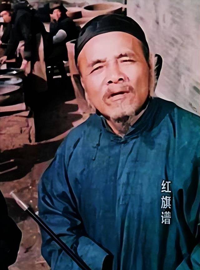 劉二卯是馮蘭池手下的打手,他無惡不作.劉二卯由安震江飾演.